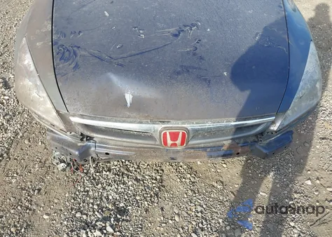 2005 Honda Accord 3.0 Ex из США, поврежденный, VIN 1HGCM66825A030167